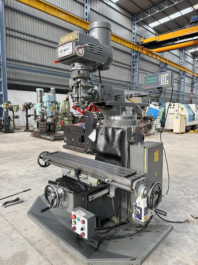 Used Europa England 2000VS Vertical Turret Milling Machine