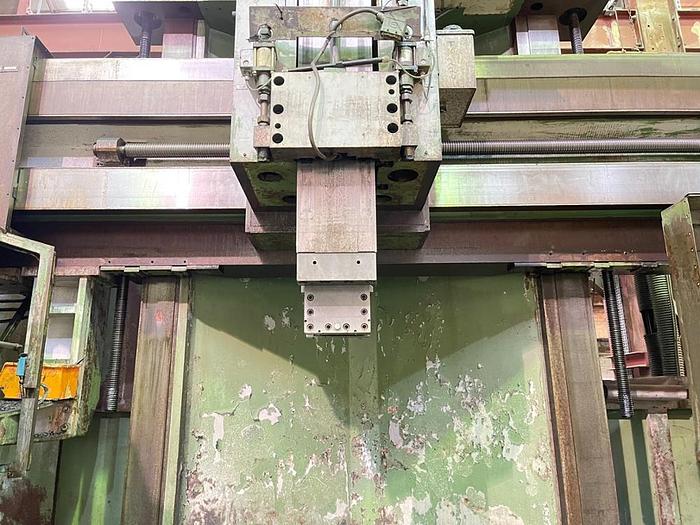 Used Dorries 2100 mm Swing Ram-type CNC VTL Machine