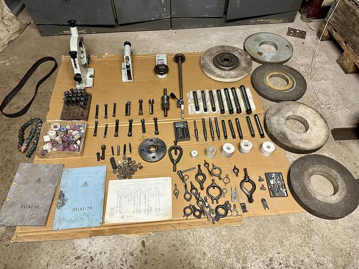 Used TOS BUAJ 28  1000 Universal Cylindrical Grinder