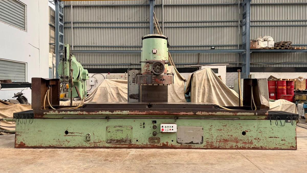 Used MAS Czech 700 mm x 3000 mm Vertical Surface Grinding Machine