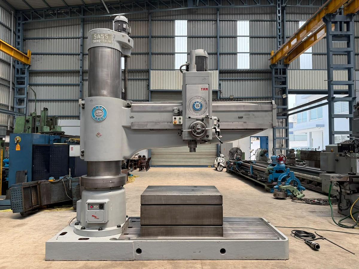 Used SASS Italy 100 mm x 2400 mm Radial Drilling Machine