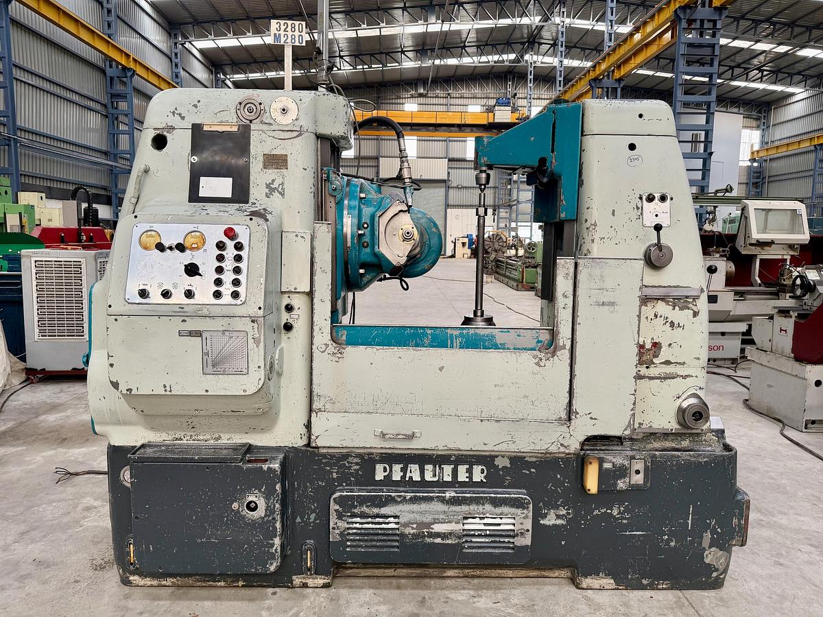 Used Pfauter P630 Hydraulic Gear Hobbing Machine