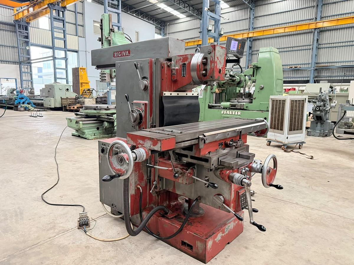 Used Rigiva Italy 1300 mm x 300 mm Universal Milling Machine