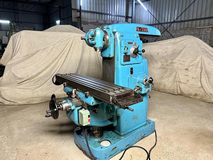Used Alcera 1100 mm x 265 mm Universal Milling Machine
