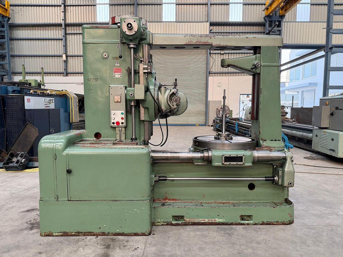 Used TOS FO-10 Gear Hobbing Machine