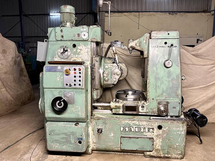 Used Pfauter P400 Hydraulic Gear Hobbing Machine