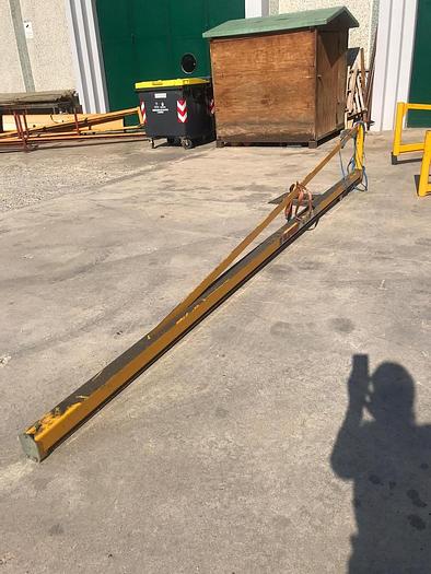 Usato GRU A BANDIERA ELEPHANT