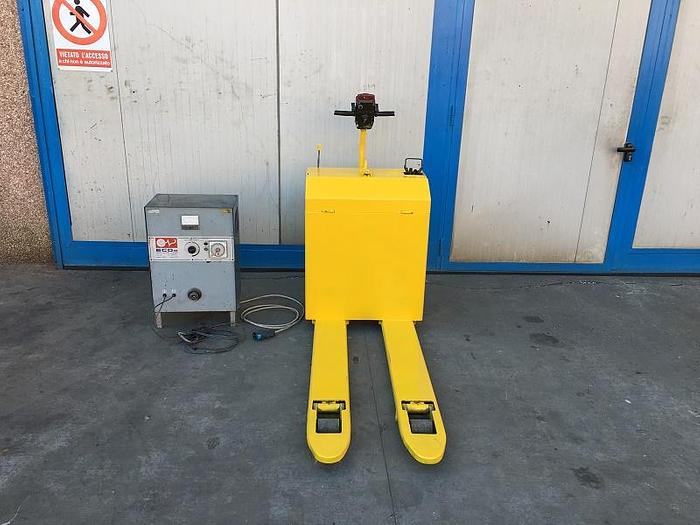 Used Pimespo electric pallet truck kg. 2000