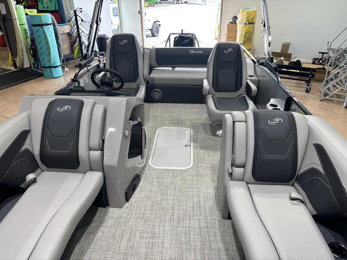 2027 Barletta Boats Cabrio C22UC