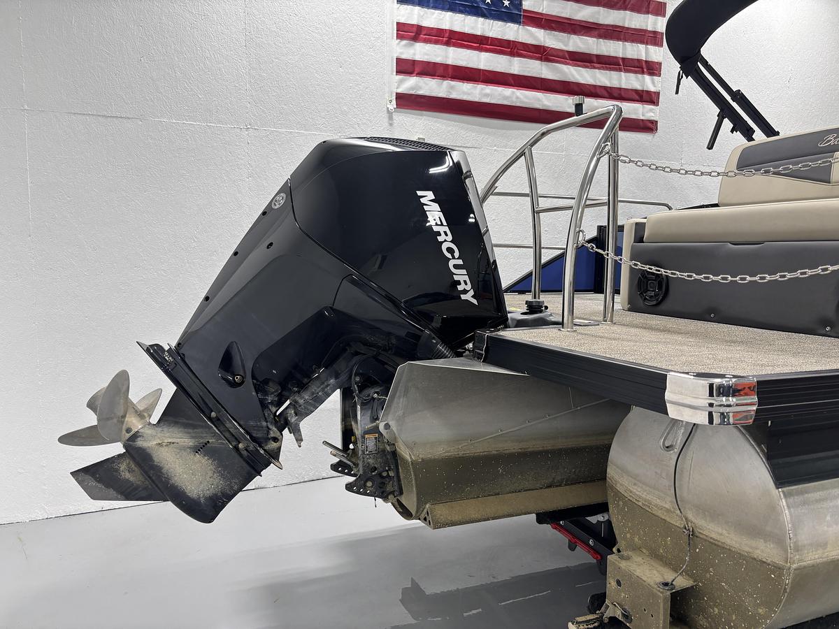 Used 2023 Barletta Cabrio 24UE