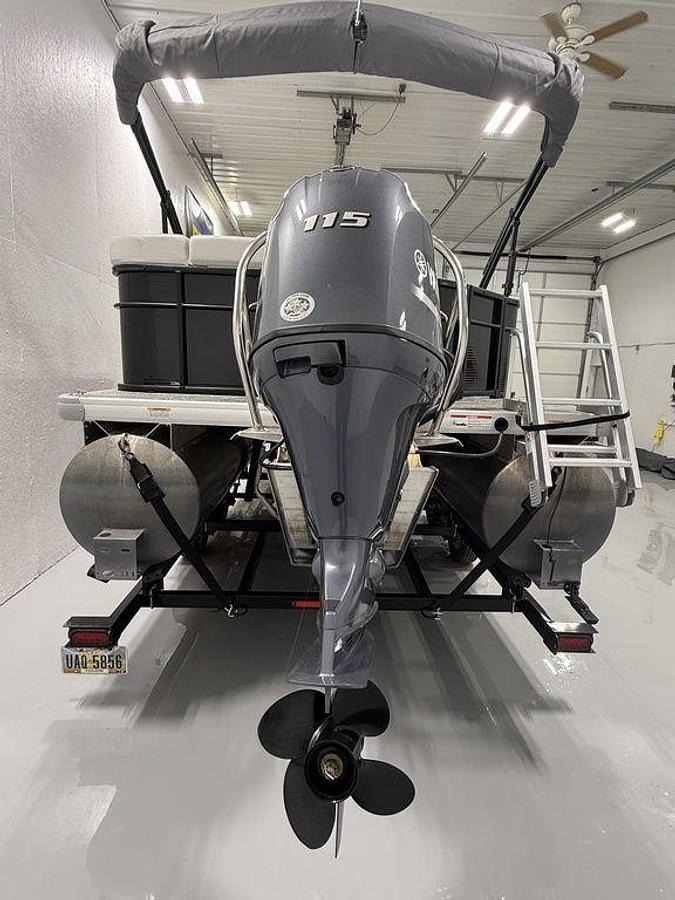 Used 2022 Godfrey Pontoons Sweetwater 2286 C