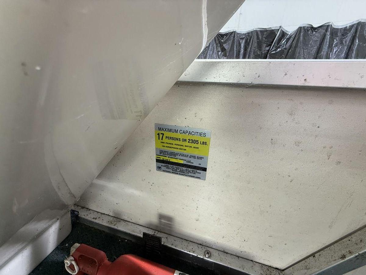 Used 1999 Starcraft Stardeck 240 Elite