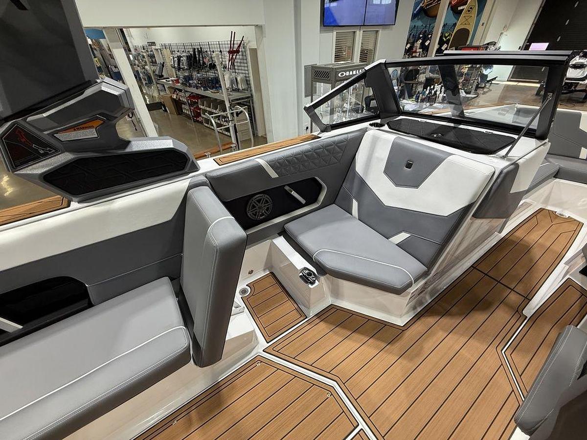 2025 Nautique Super Air Nautique GS24