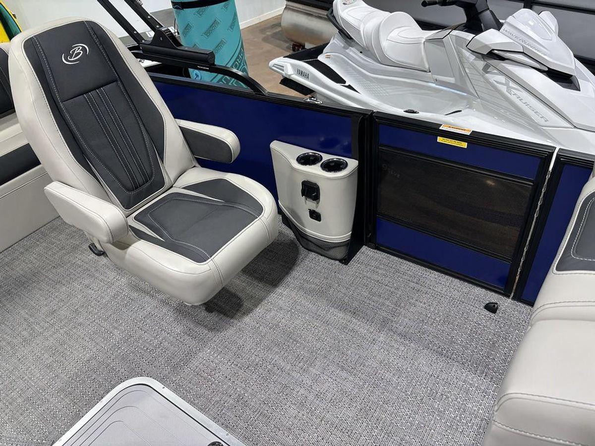 2026 Barletta Boats Corsa 23UC