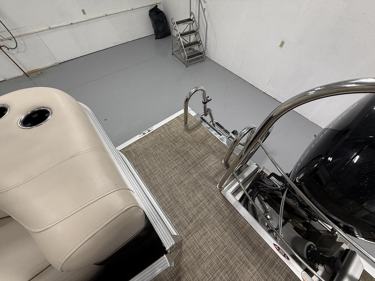 Used 2020 Harris Cruiser 230 CWDH