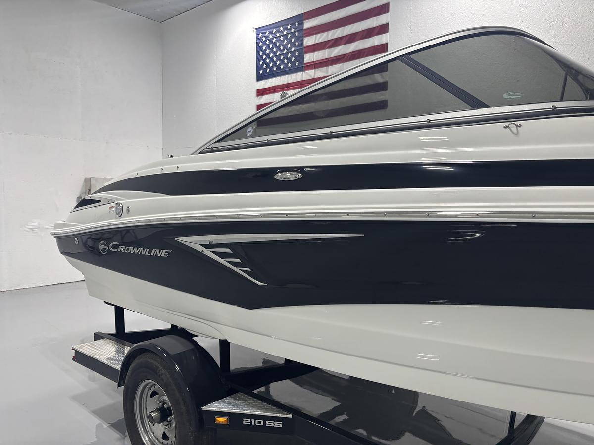 Used 2021 Crownline 210SS