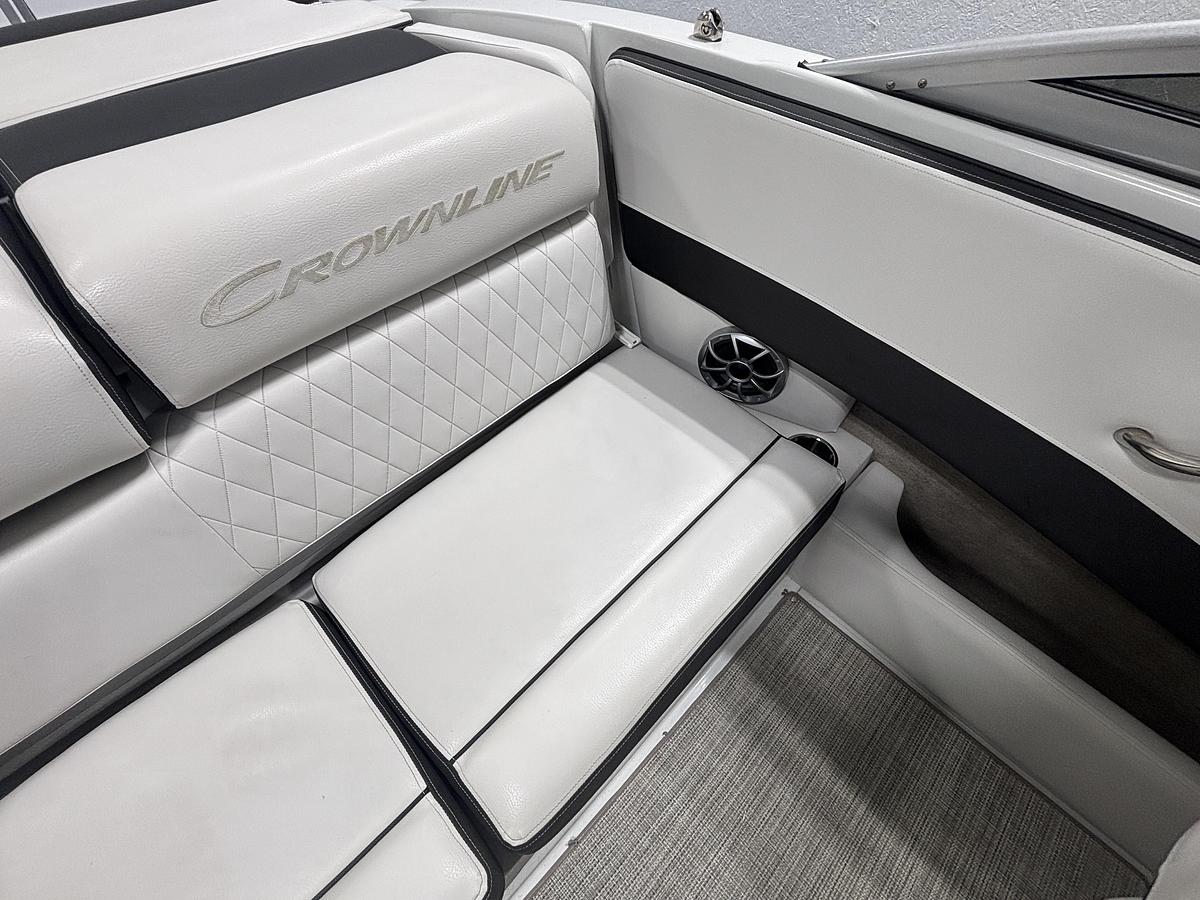 Used 2021 Crownline 210SS
