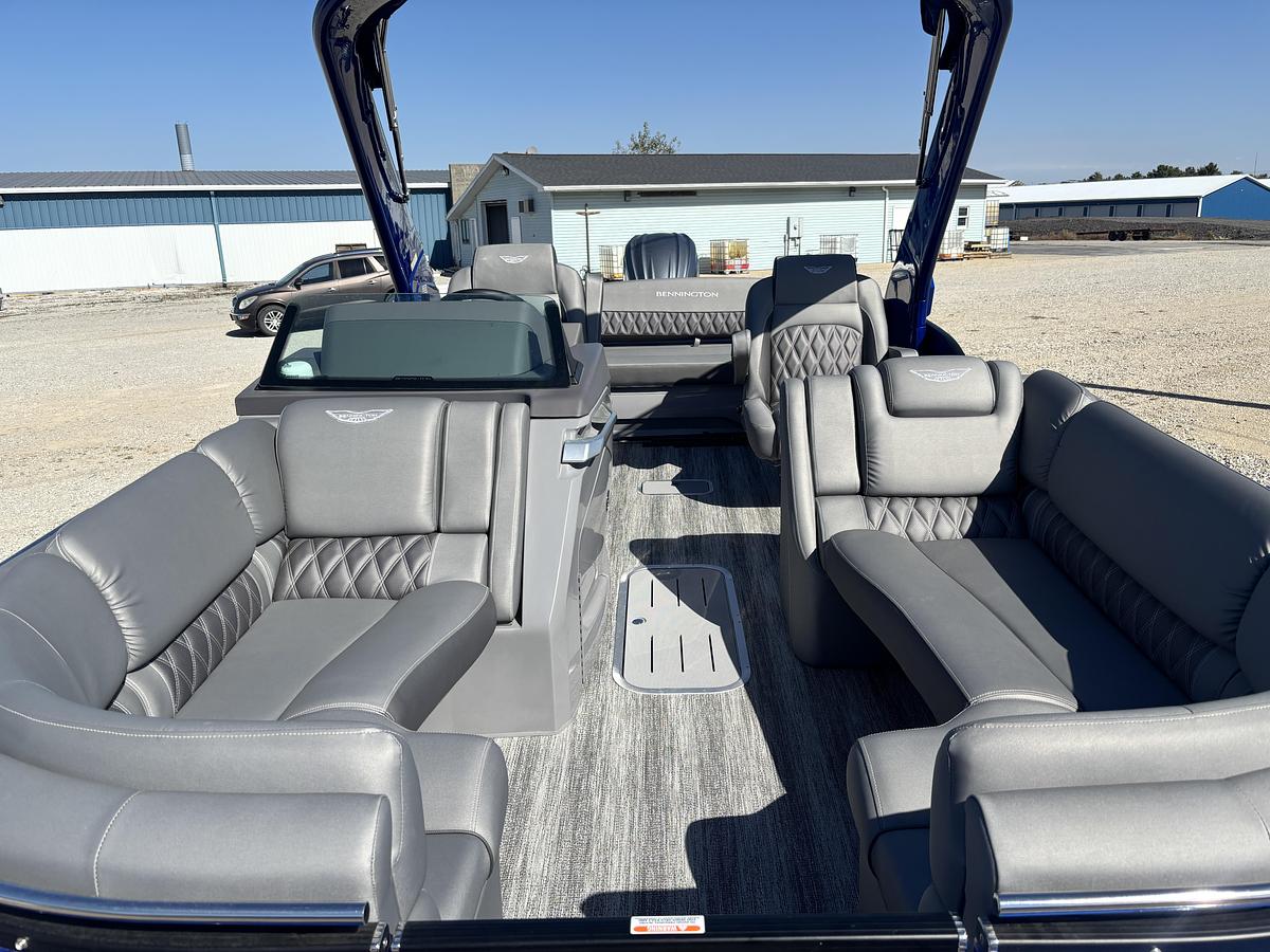 Used 2025 Bennington 23 QXSBA