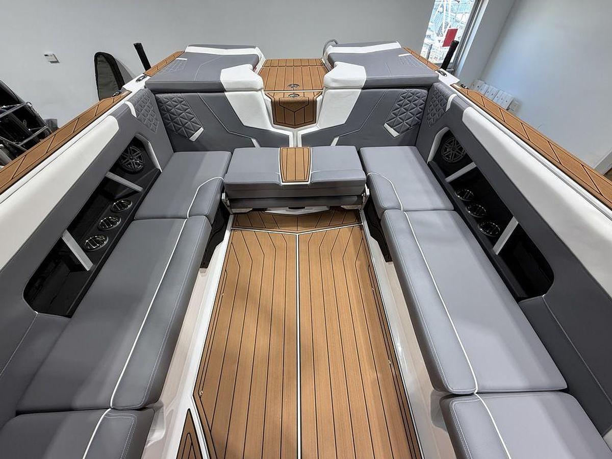 2025 Nautique Super Air Nautique GS24