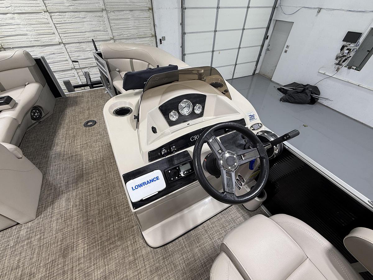 Used 2020 Harris Cruiser 230 CWDH