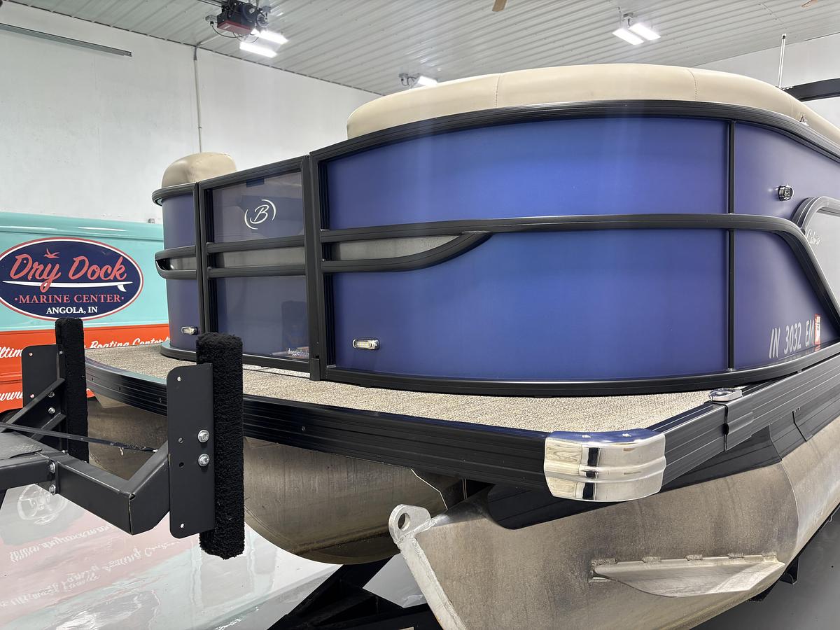Used 2023 Barletta Cabrio 24UE