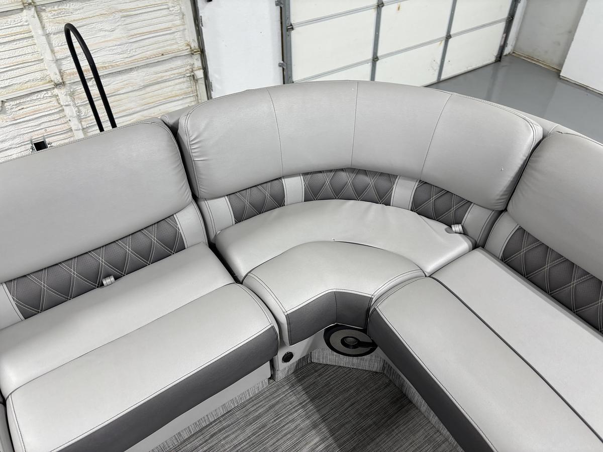Used 2021 Bennington 23RFB ESP Tritoon