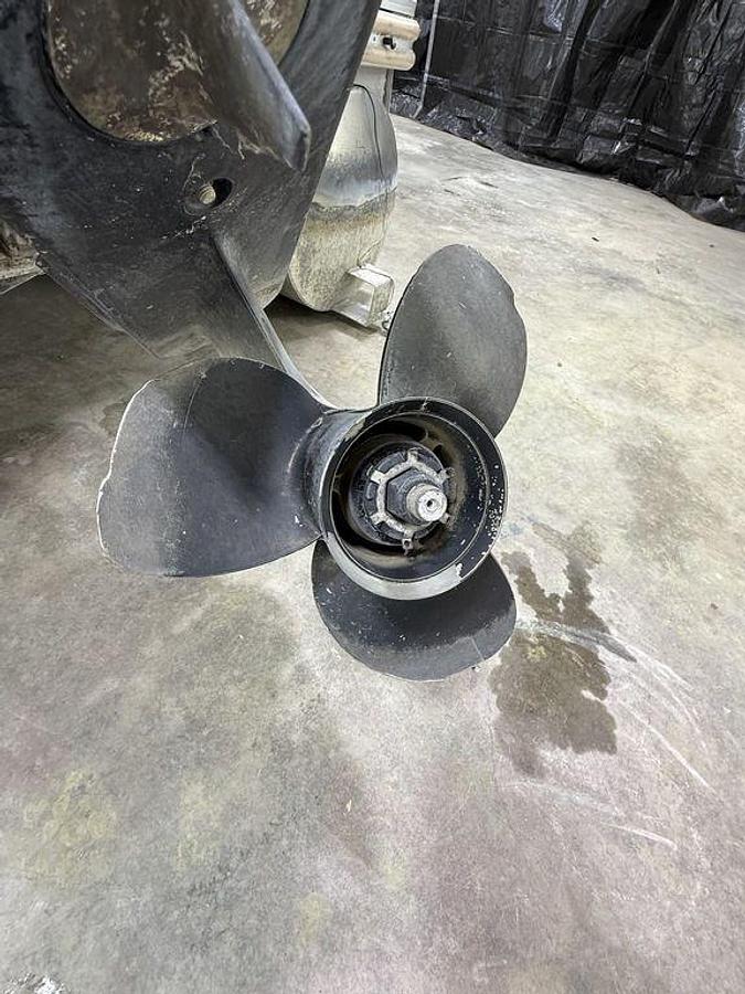 Used 1999 Starcraft Stardeck 240 Elite
