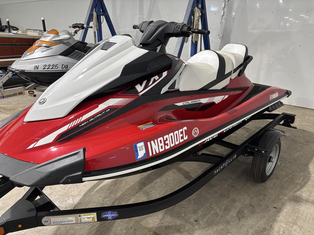 Used 2018 Yamaha Waverunner VX Cruiser