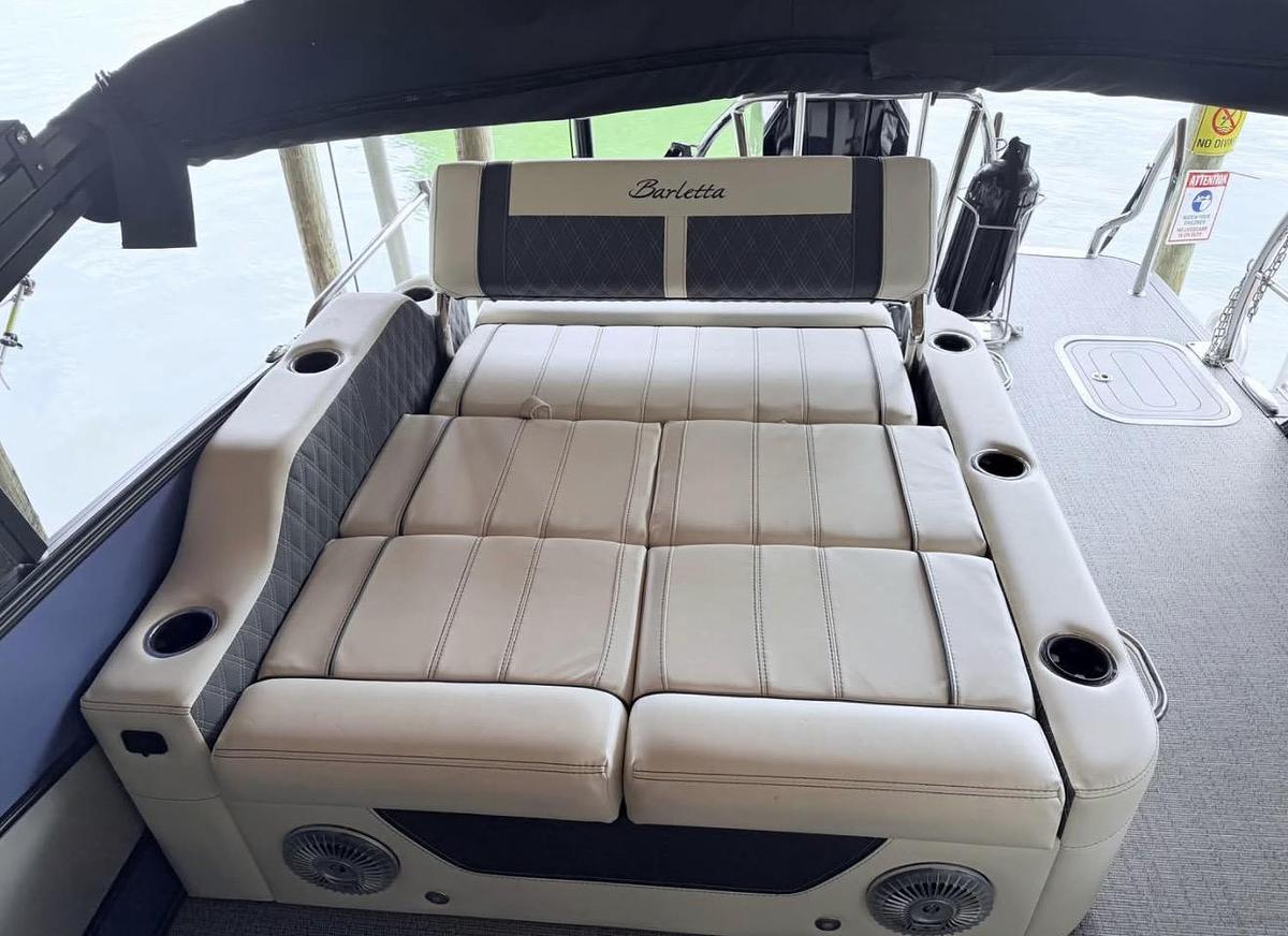 2025 Barletta Boats Lusso 25UE