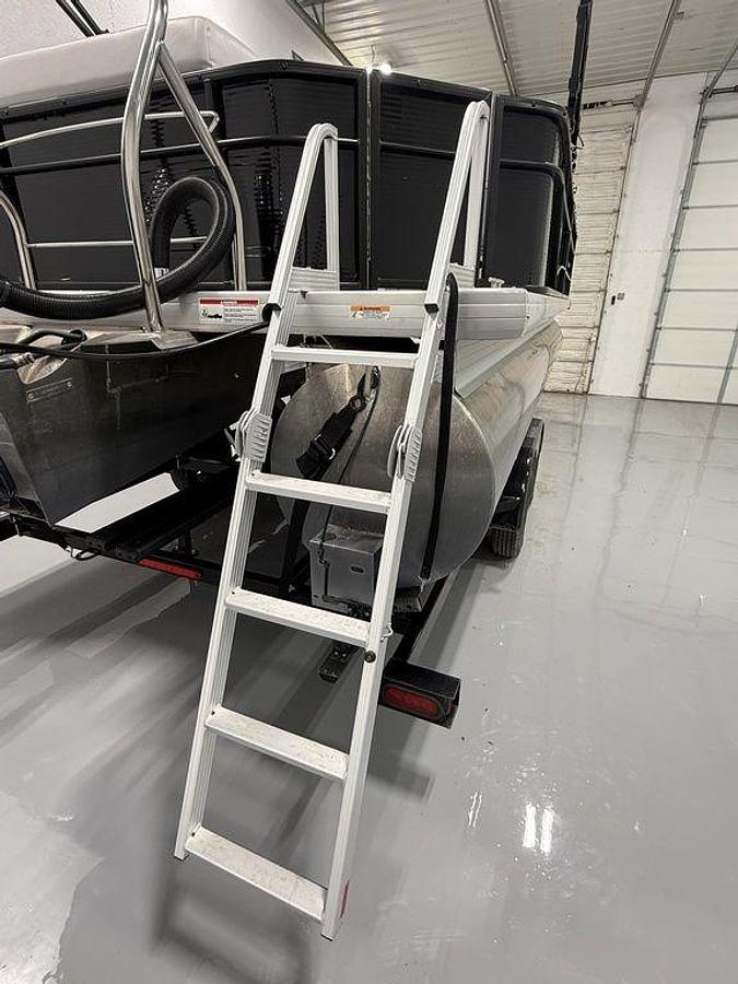 Used 2022 Godfrey Pontoons Sweetwater 2286 C