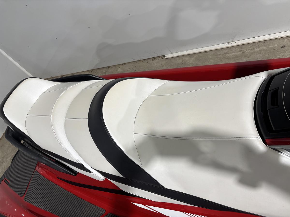 Used 2018 Yamaha Waverunner VX Cruiser