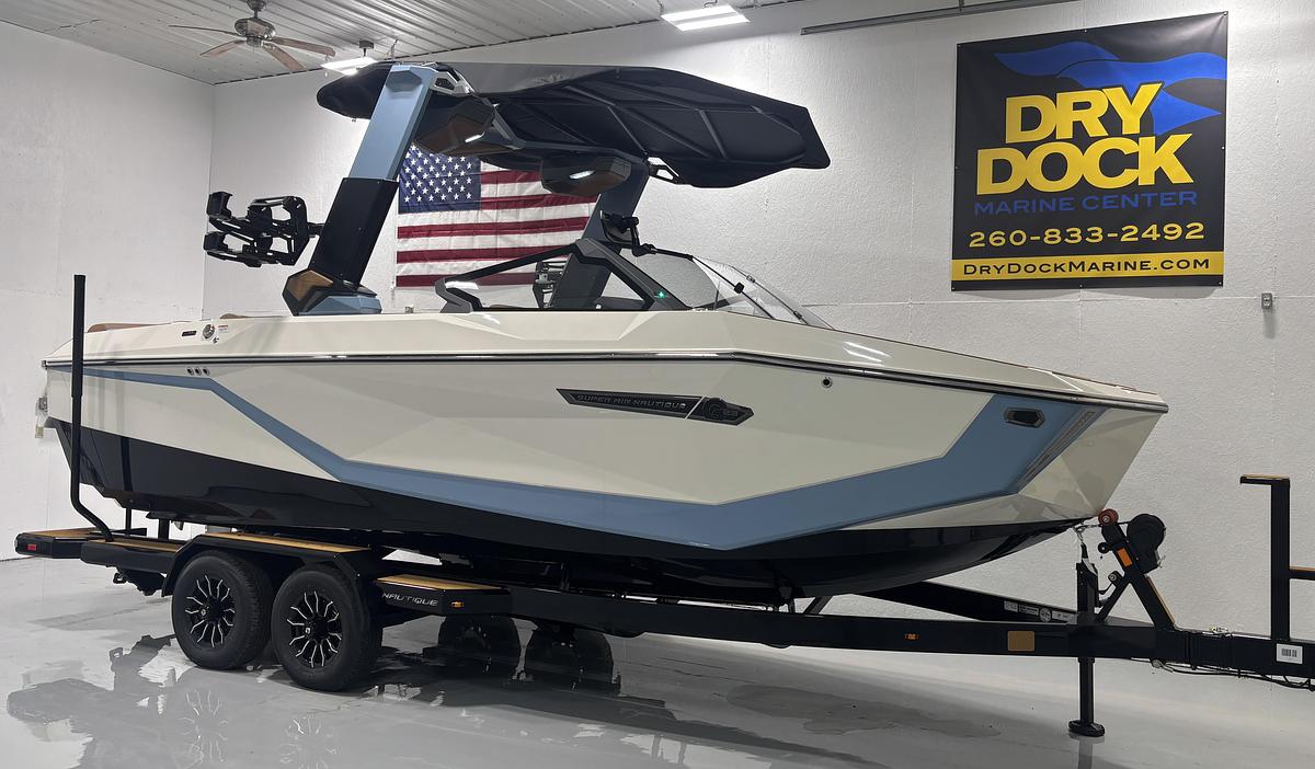 2027 Nautique G23