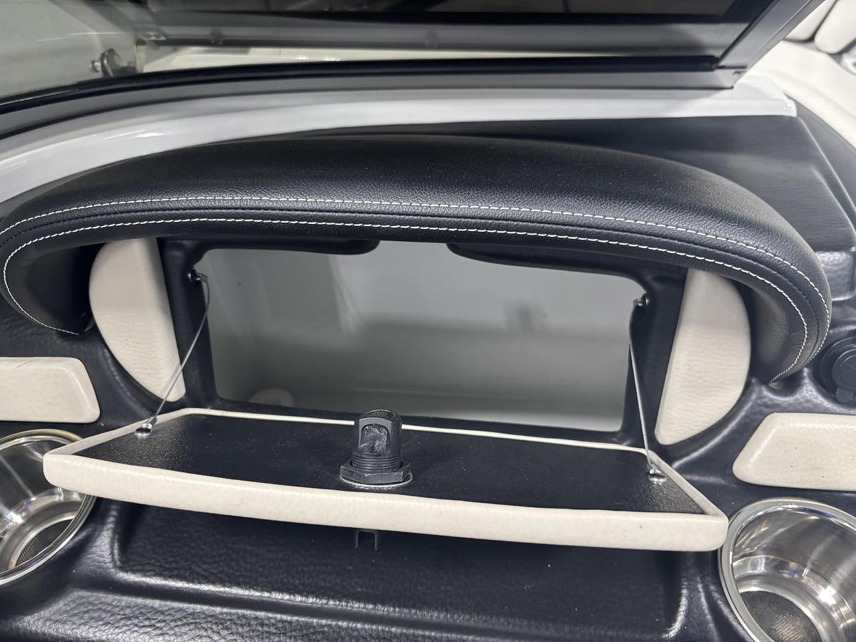 Used 2021 Crownline 210SS
