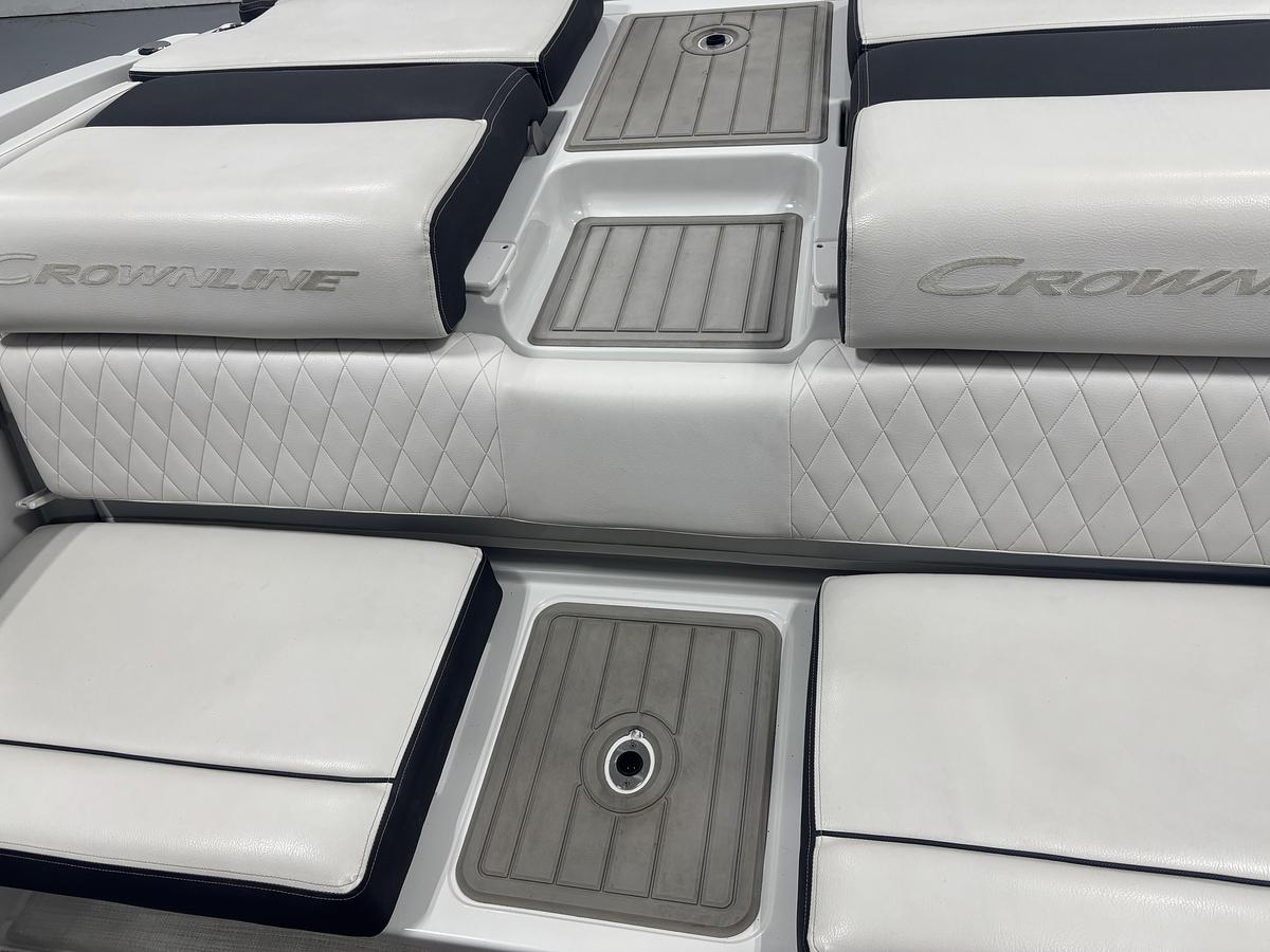 Used 2021 Crownline 210SS