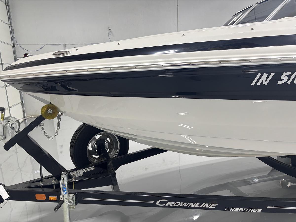Used 2021 Crownline 210SS