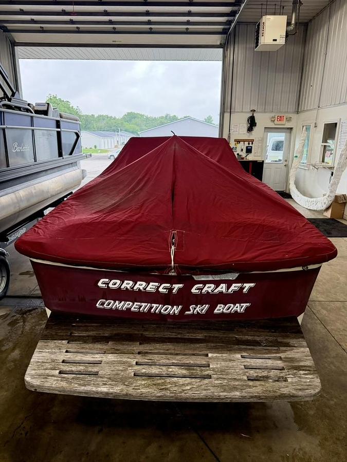 Used 1997 Correct Craft Ski Nautique 2001