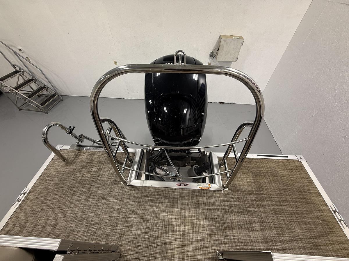 Used 2020 Harris Cruiser 230 CWDH
