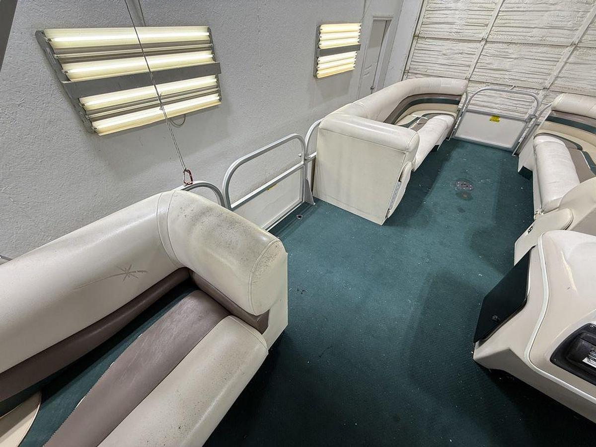 Used 1999 Starcraft Stardeck 240 Elite