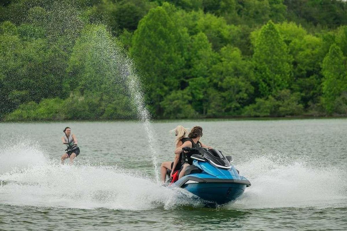 2026 Yamaha WaveRunners FX Cruiser SVHO
