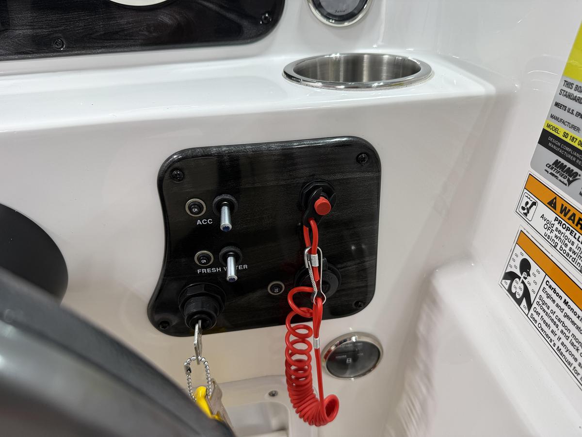 Used 2015 Hurricane 187 SunDeck