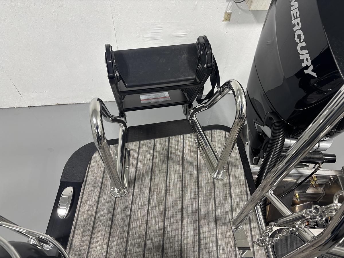 Used 2025 Harris Grand Mariner 250 SLDH