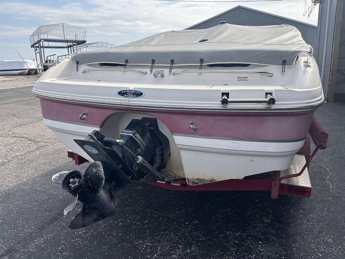 Used 2001 Chaparral 196 SSI