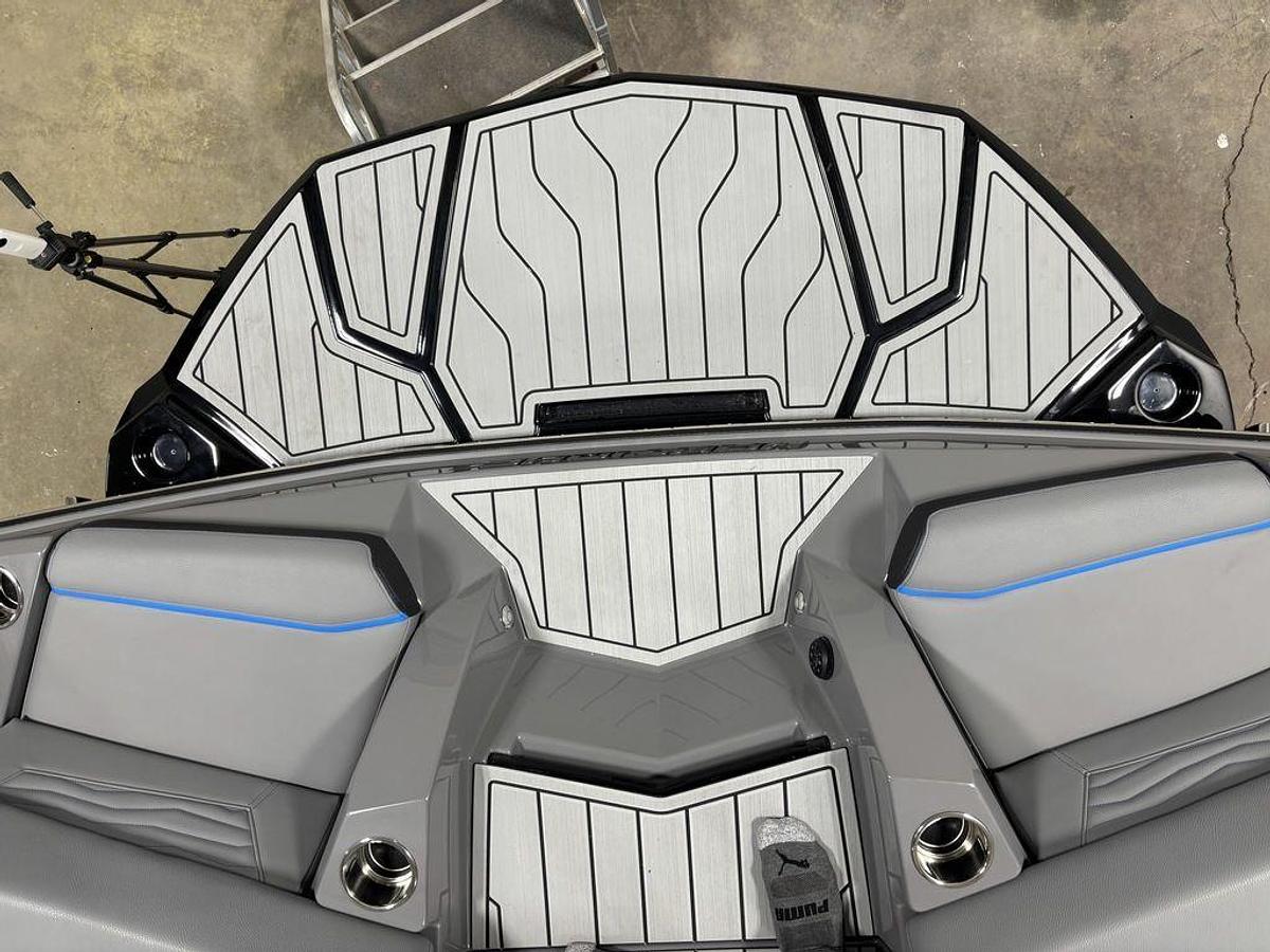 2026 Nautique Super Air Nautique G23