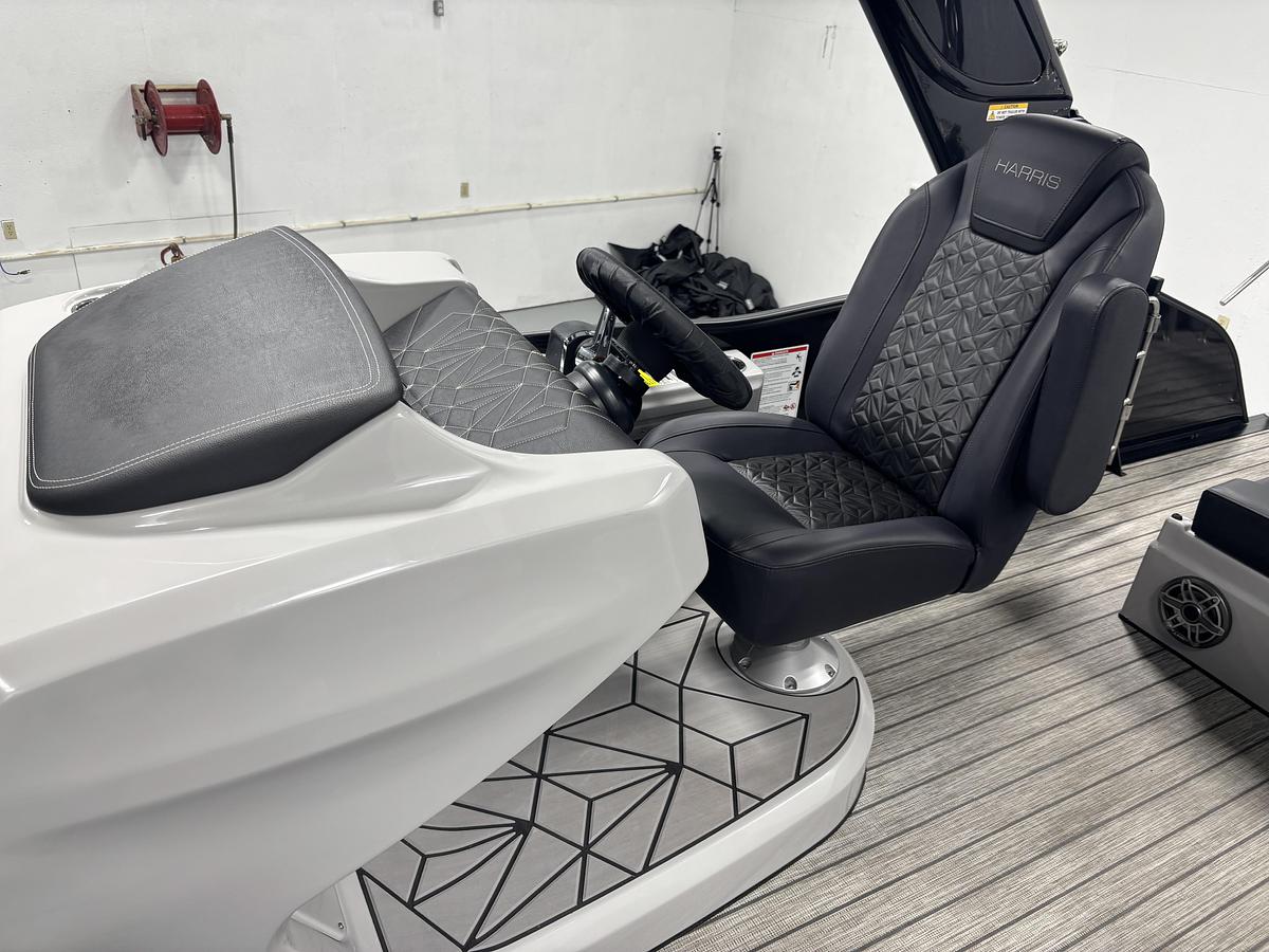 Used 2025 Harris Grand Mariner 250 SLDH
