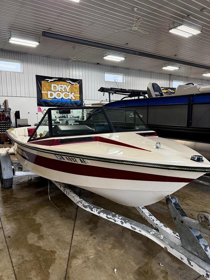 Used 1997 Correct Craft Ski Nautique 2001
