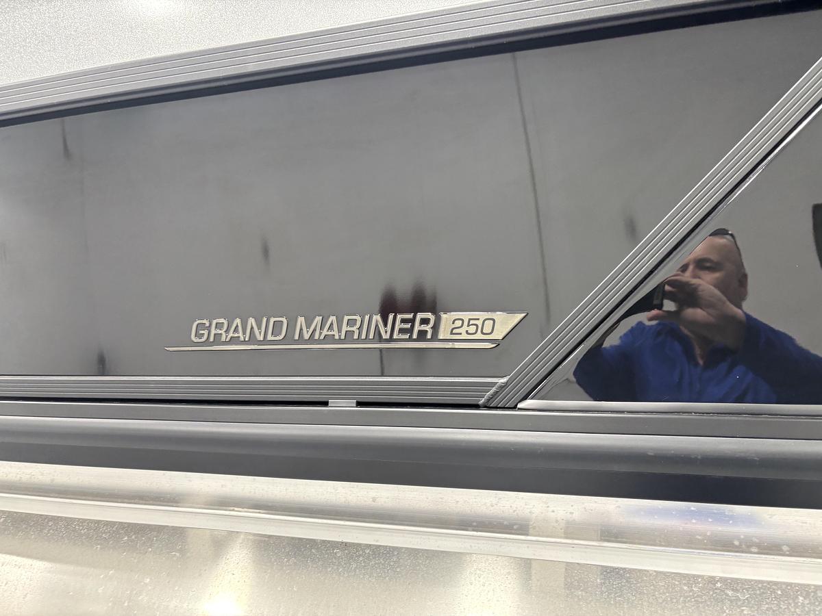 Used 2025 Harris Grand Mariner 250 SLDH