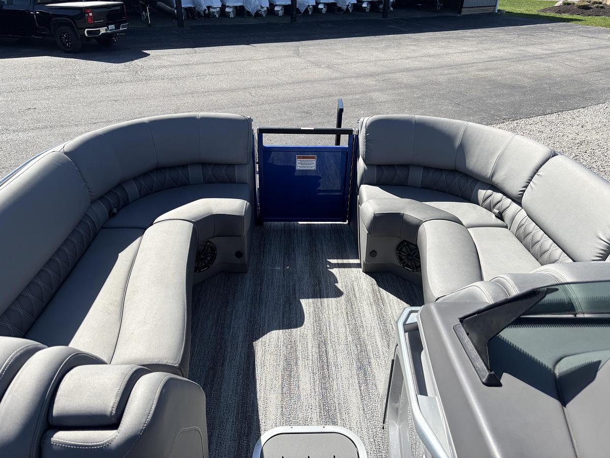 Used 2025 Bennington 23 QXSBA