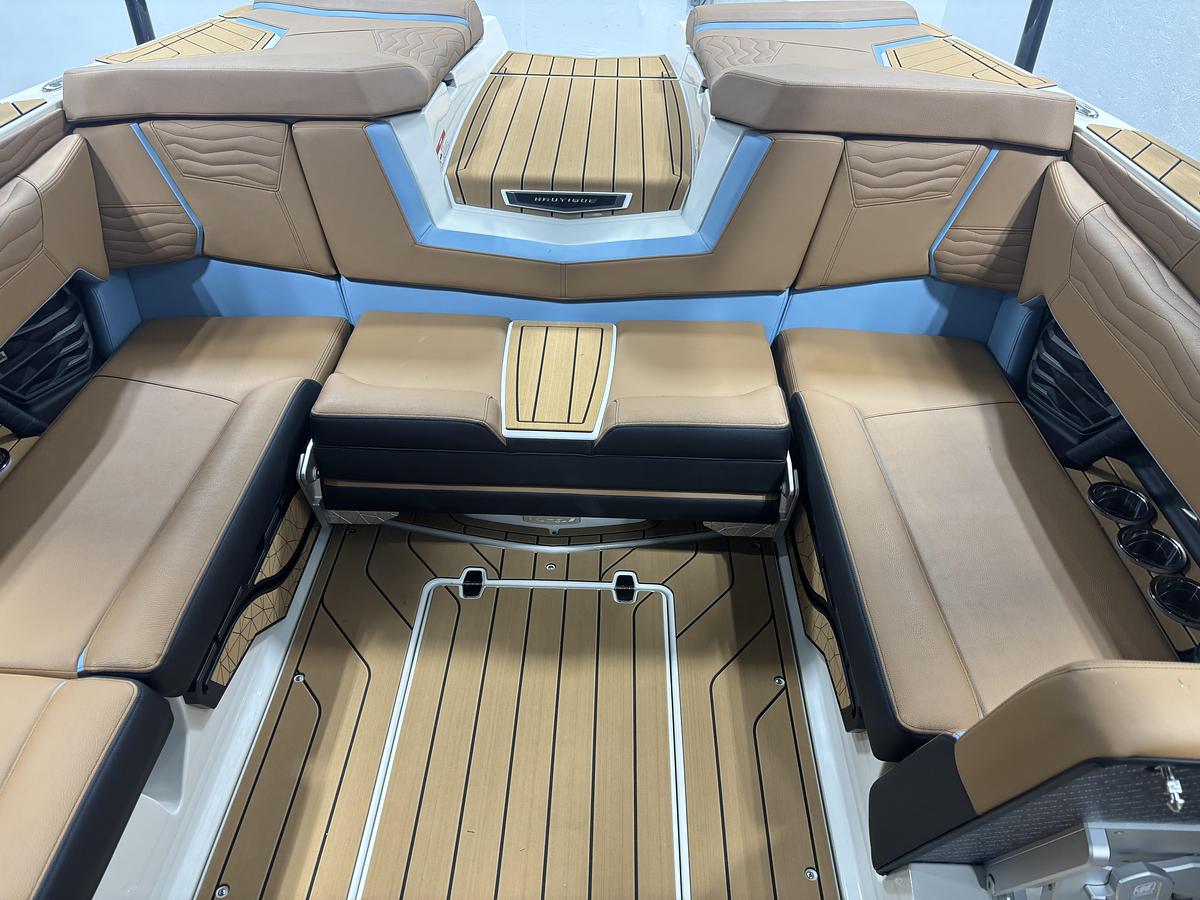 2027 Nautique G23
