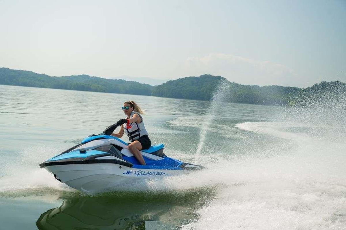 2026 Yamaha WaveRunners JetBlaster DLX 2-Up