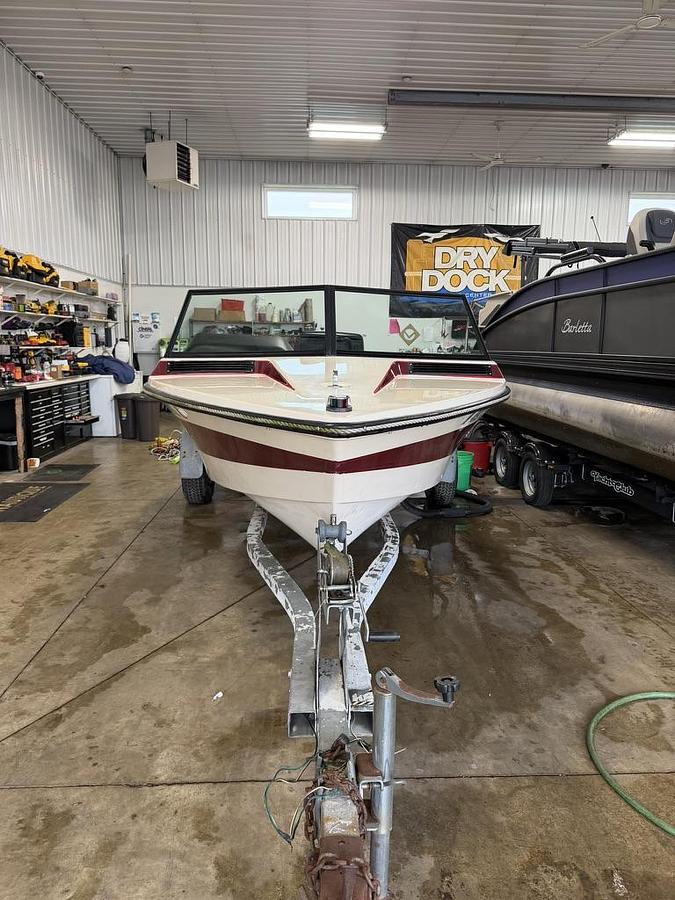 Used 1997 Correct Craft Ski Nautique 2001